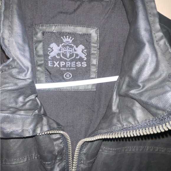 Black - Picture 4 of 6